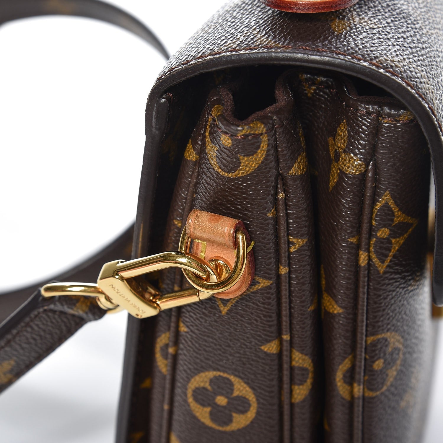 Louis Vuitton Monogram Pochette Metis 9 of 9