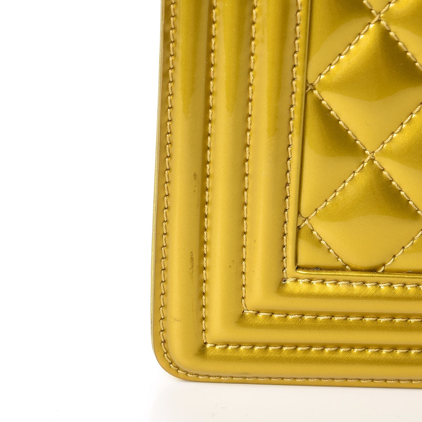 Metallic Patent Calfskin Quilted Medium Boy Flap Gold