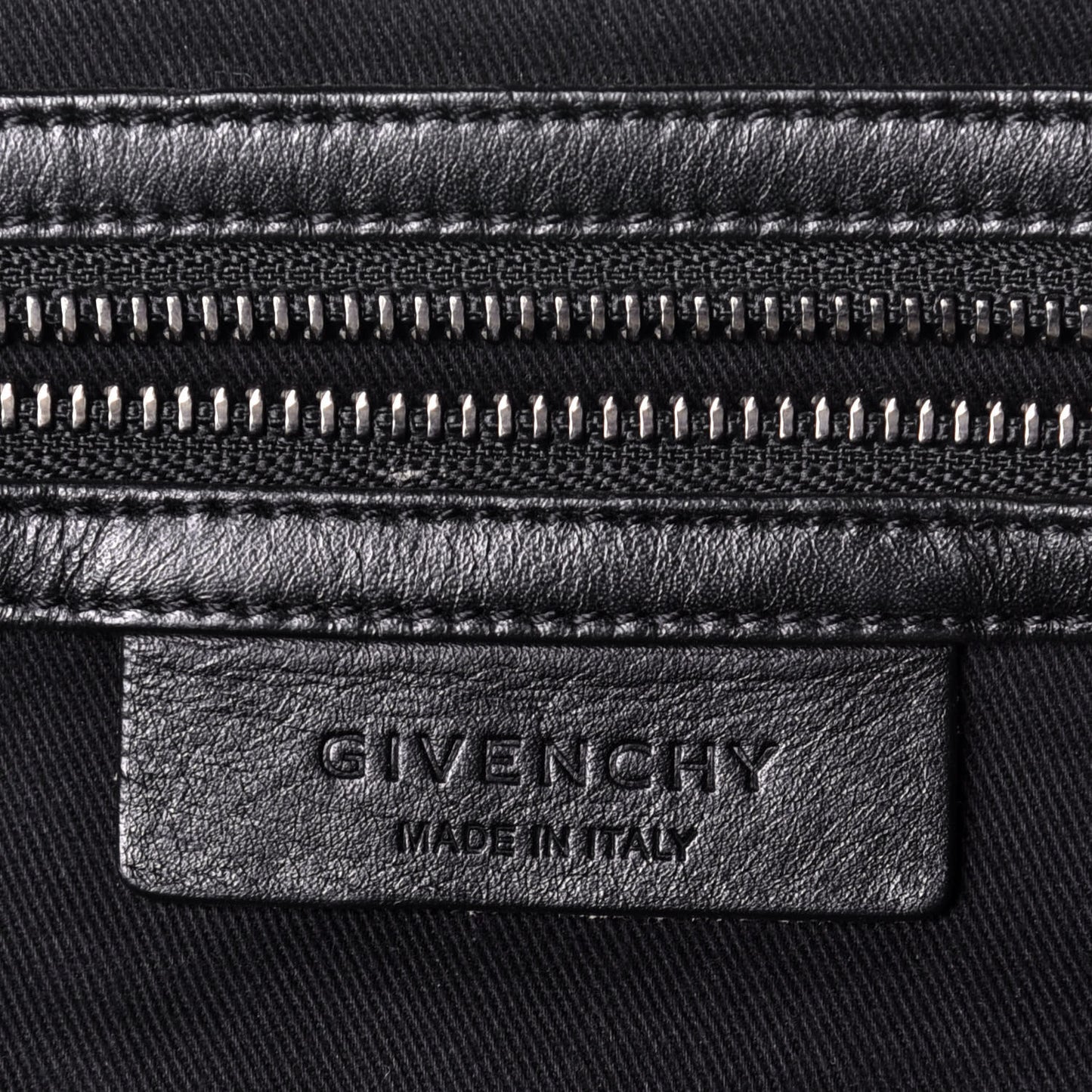 Nubuck Crocodile Embossed Medium Antigona Washed Black