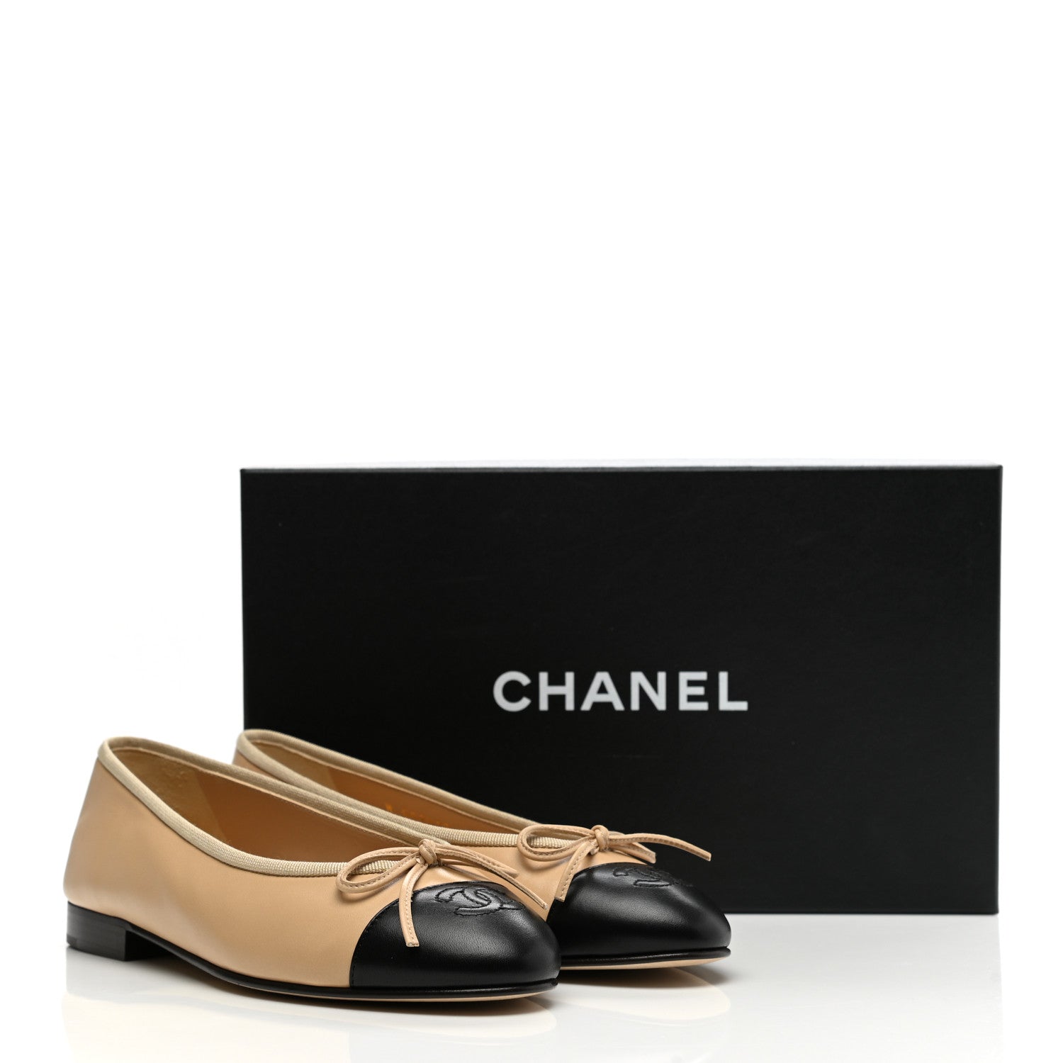 Chanel Lambskin Cap Toe Ballerina Flats 36.5 Beige Black 9 of 9