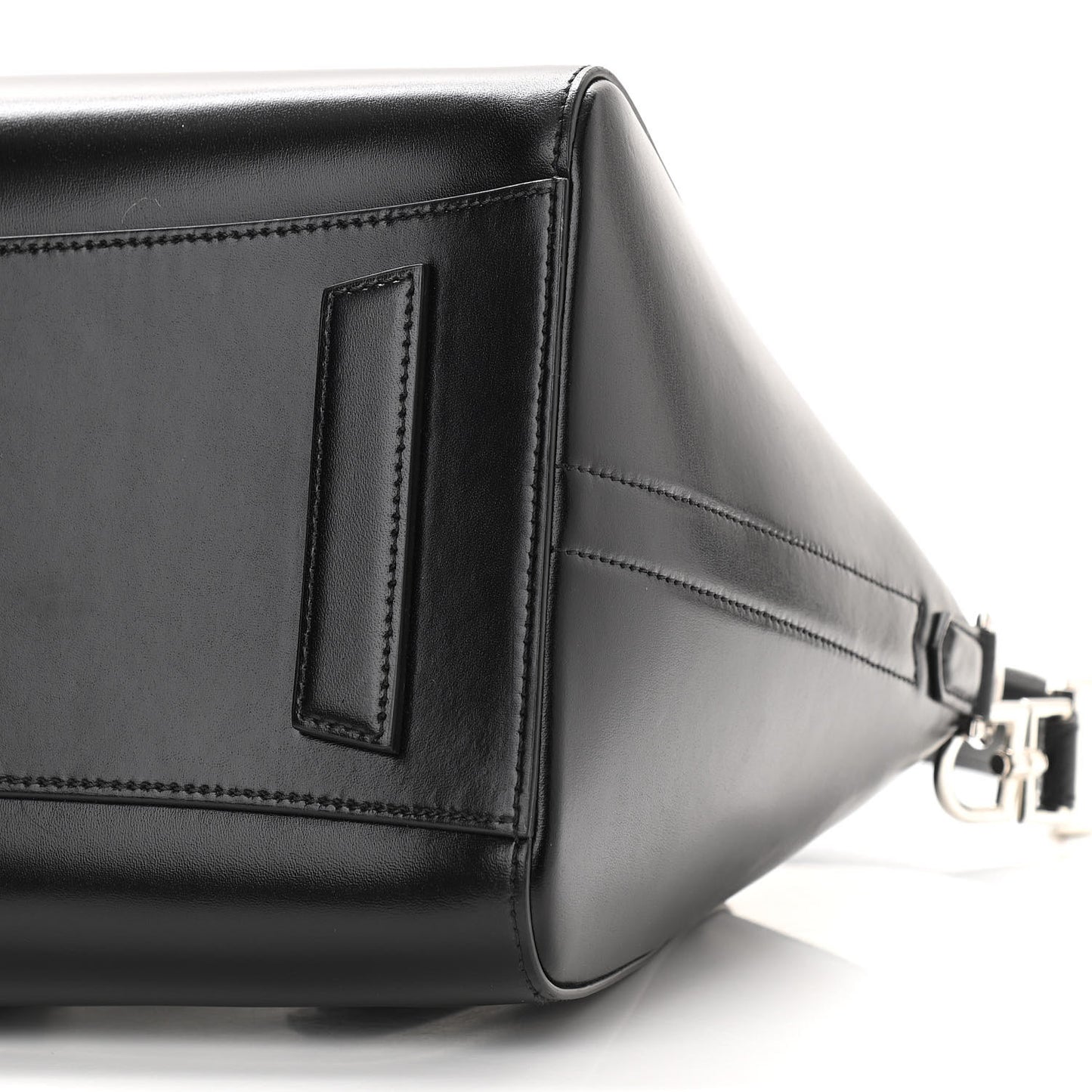 Shiny Lord Calfskin Medium Antigona Black
