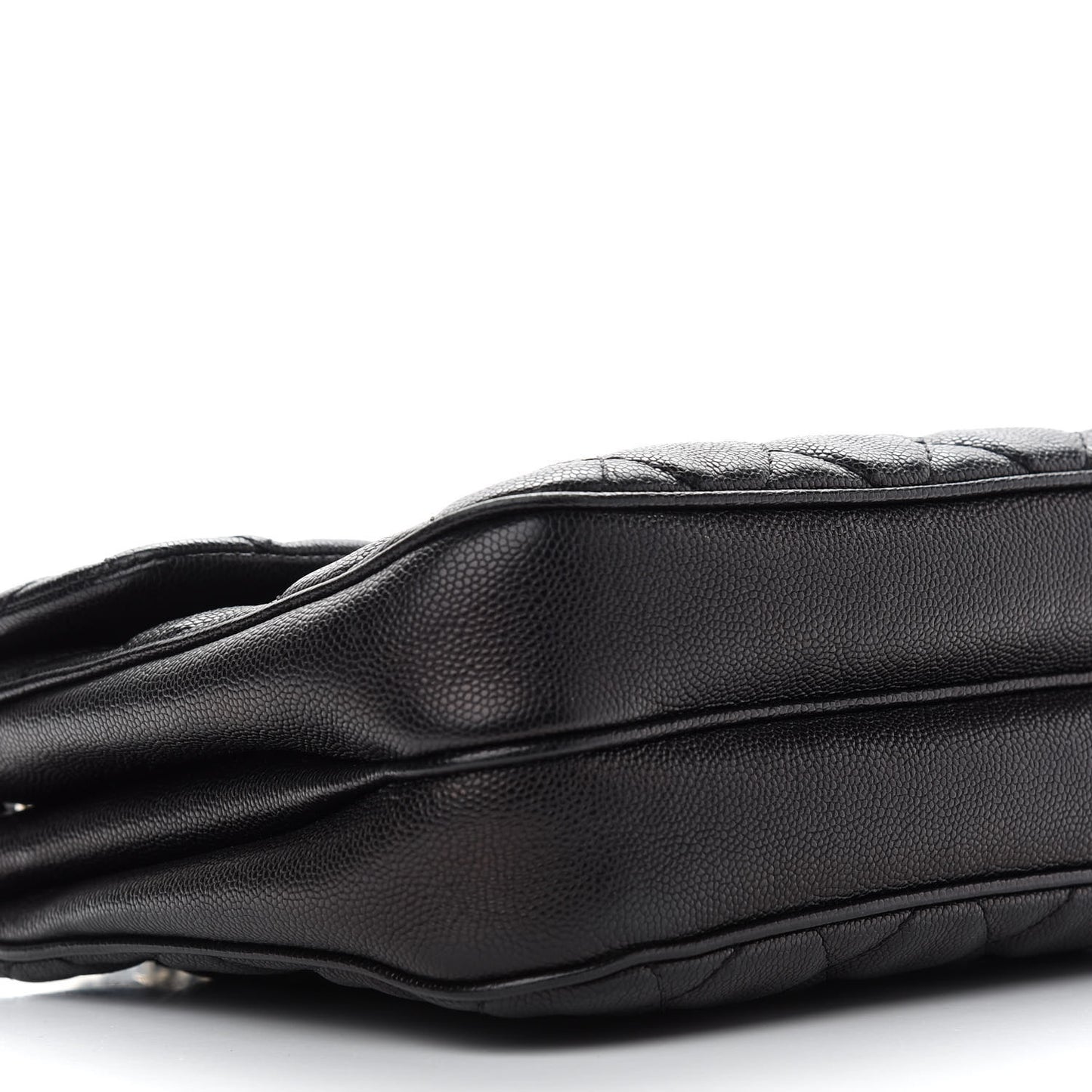 Caviar Quilted Medium Urban Companion Flap Black