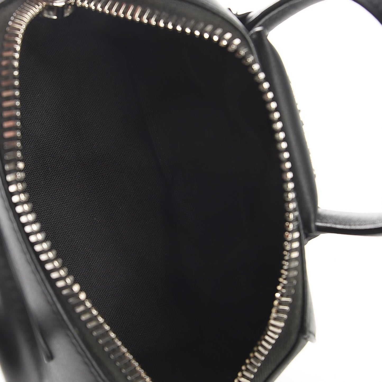 Calfskin Mini Metal Antigona Black