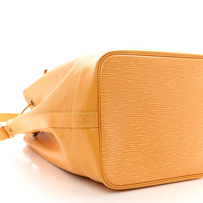 Louis Vuitton LOUIS VUITTON Epi Noe Tassil 8 of 10