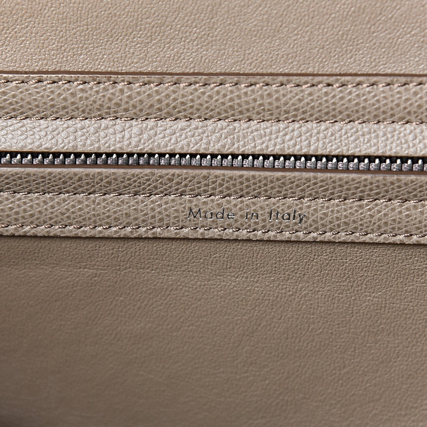 Grained Calfskin Medium Phantom Luggage Taupe