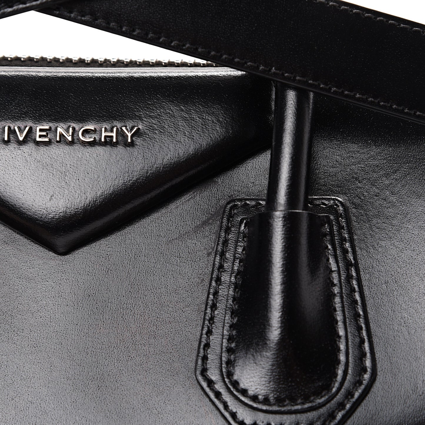 Shiny Lord Calfskin Small Antigona Black
