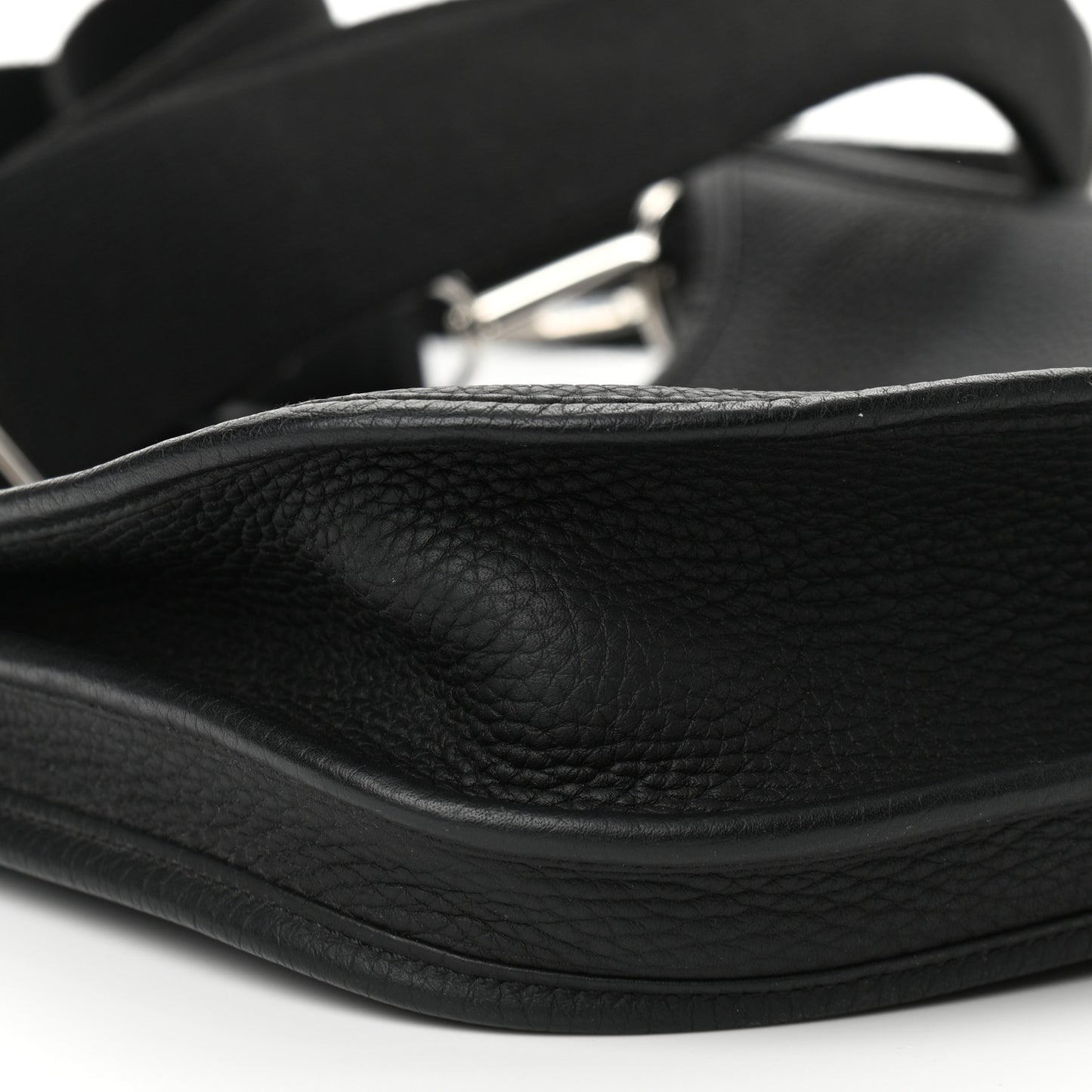 Taurillon Clemence Evelyne III PM Black