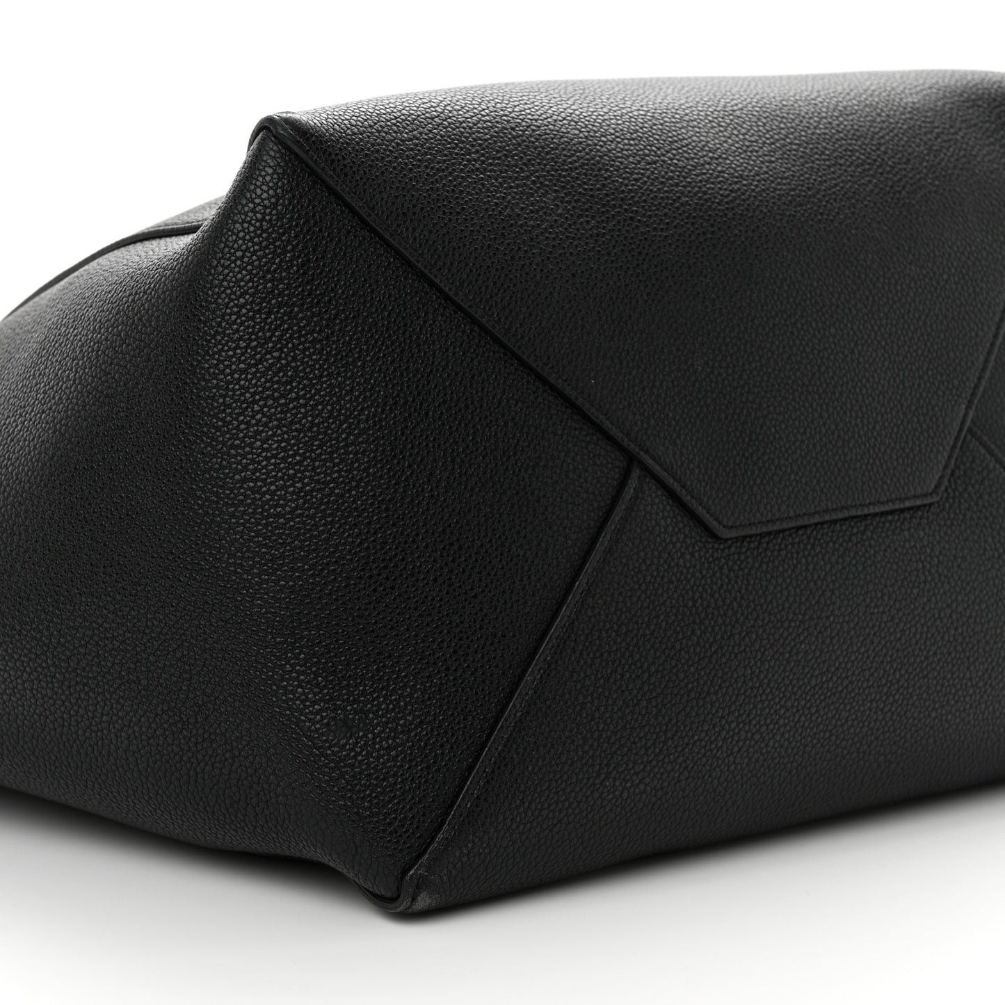 Soft Grained Calfskin Medium Belt Cabas Phantom Black