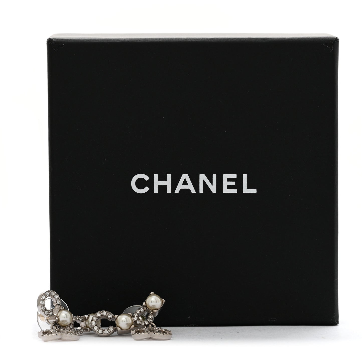 Metal Crystal Pearl Coco CC Earrings Silver
