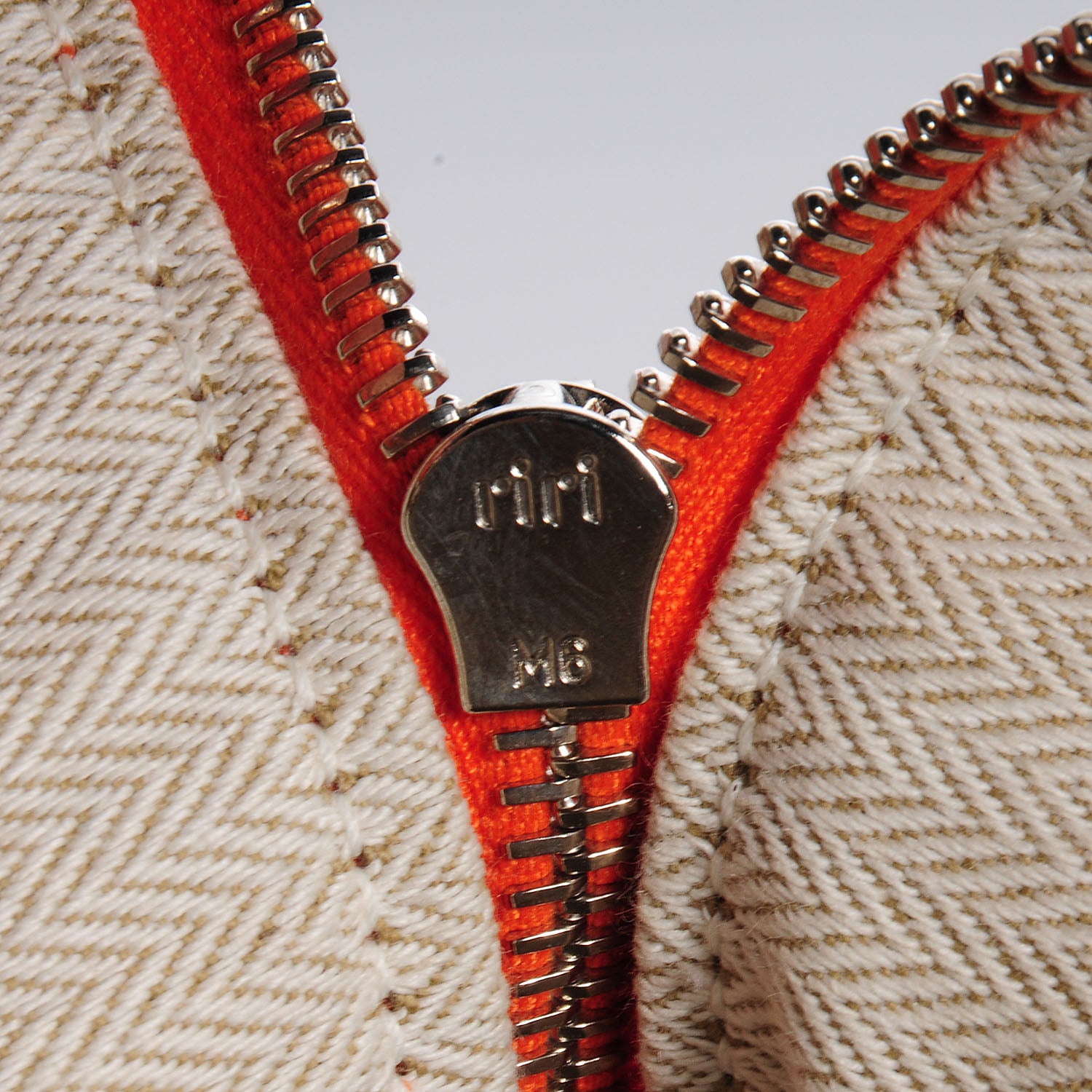 Hermes Taurillon Clemence Victoria II 35 Orange 23 of 24