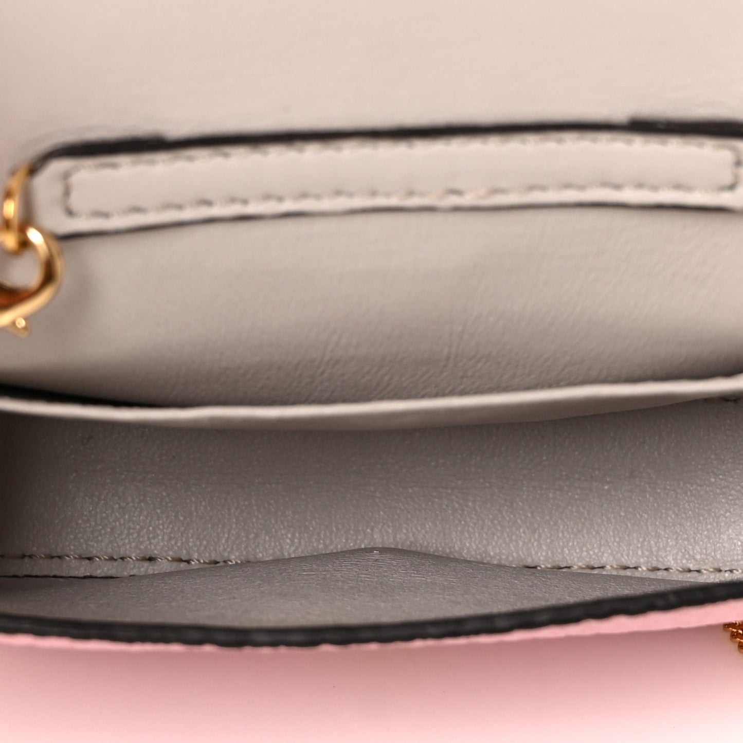 Cuoio Romano Scented Nano Baguette Charm Rosa Acquerello