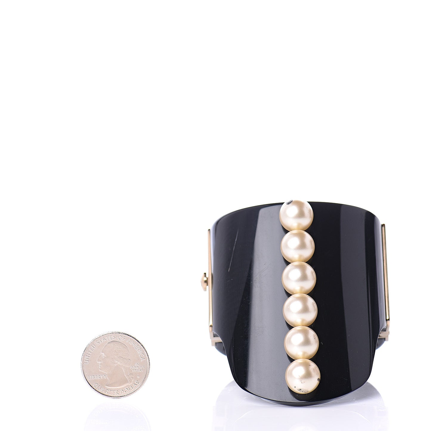 Resin Pearl CC Cuff Black