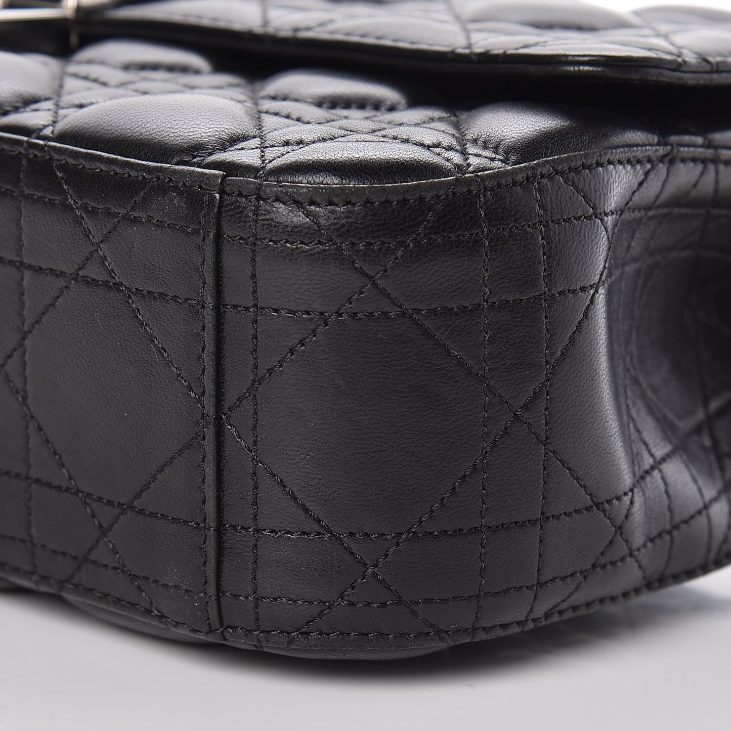 Lambskin Cannage Medium Miss Dior Flap Black