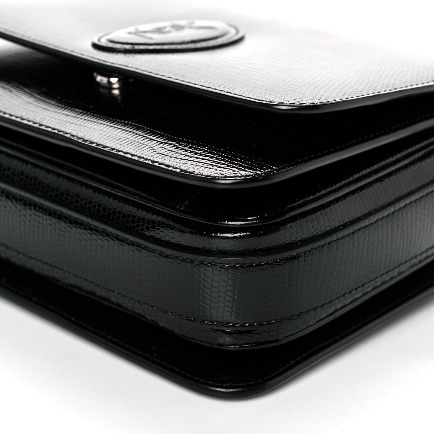 Calfskin Lizard Embossed Le 61 Shoulder Bag Black