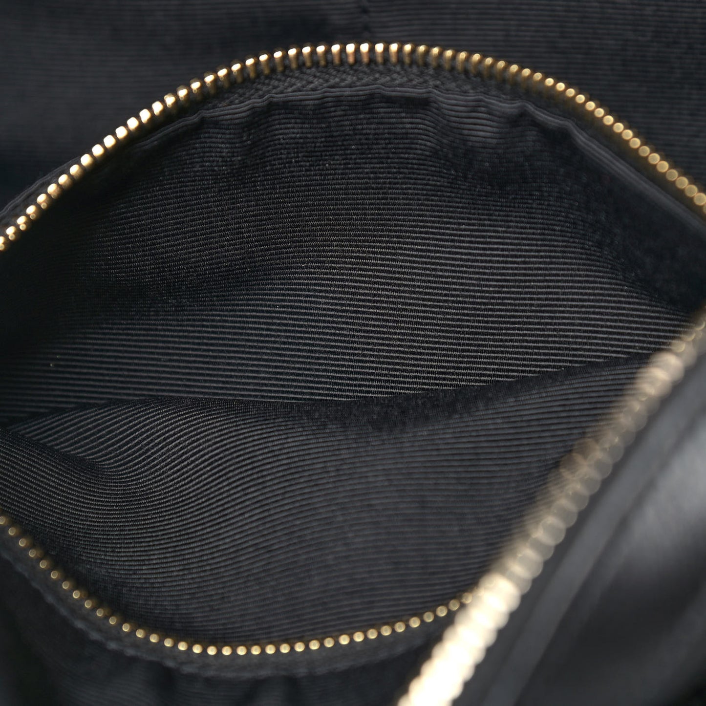 Calfskin Medium Muse Black