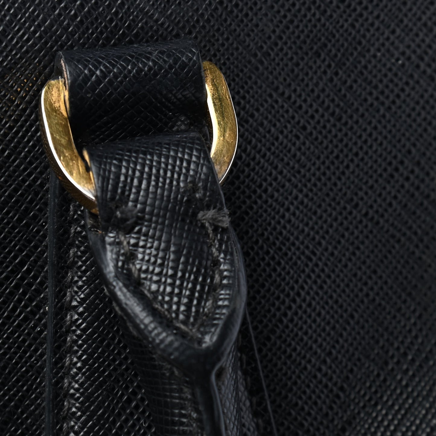 Saffiano Medium Galleria Double Zip Tote Black