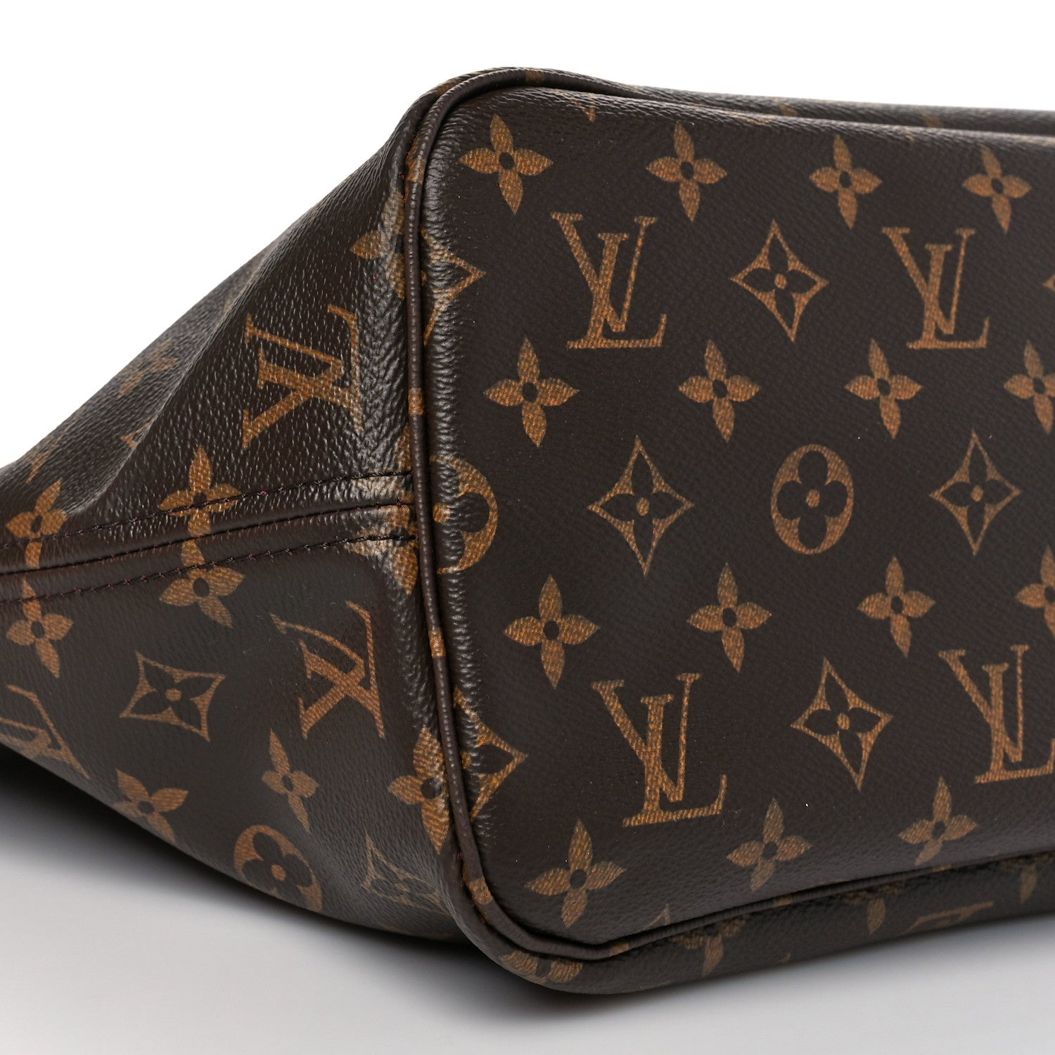 Louis Vuitton Monogram World Tour Neverfull MM 11 of 12
