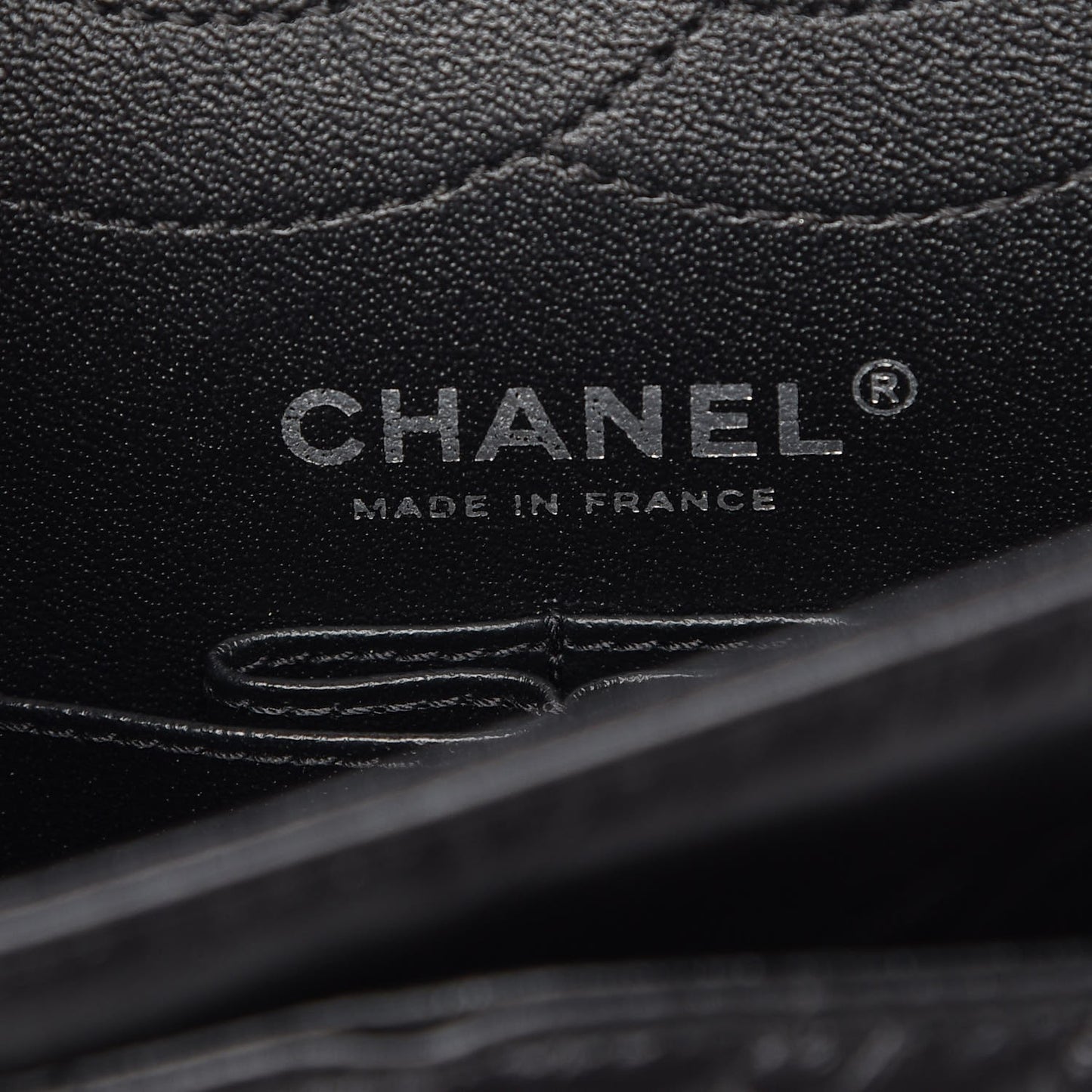 Aged Calfskin Chevron Quilted 2.55 Reissue 225 So Black