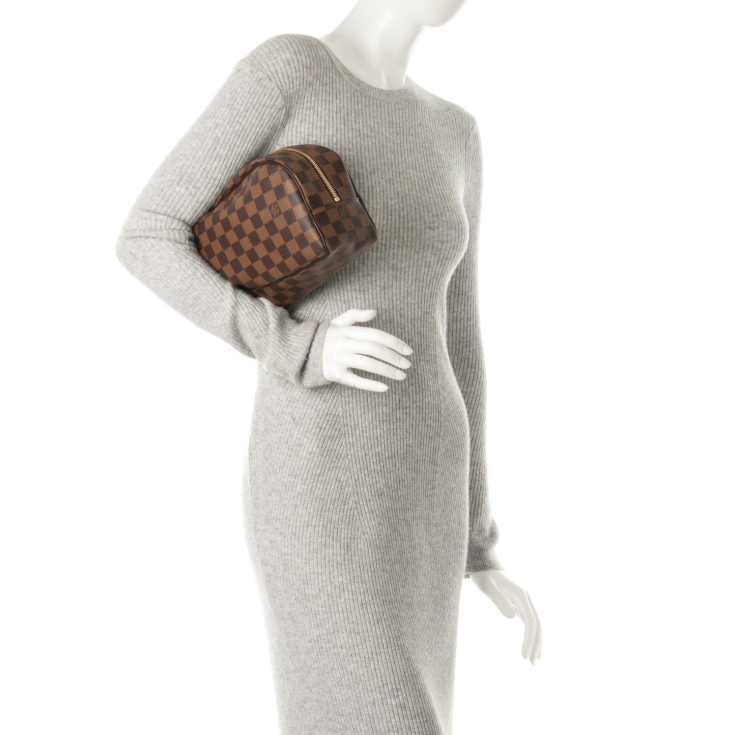 Damier Ebene Toiletry Bag 25