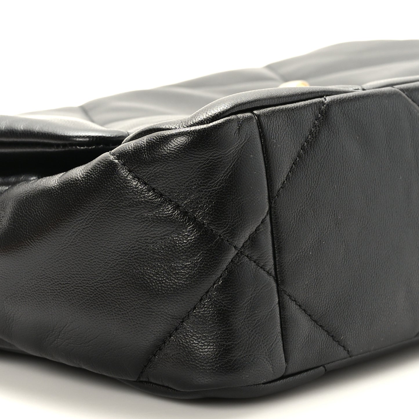 Shiny Goatskin Quilted Medium Chanel 19 Flap Black