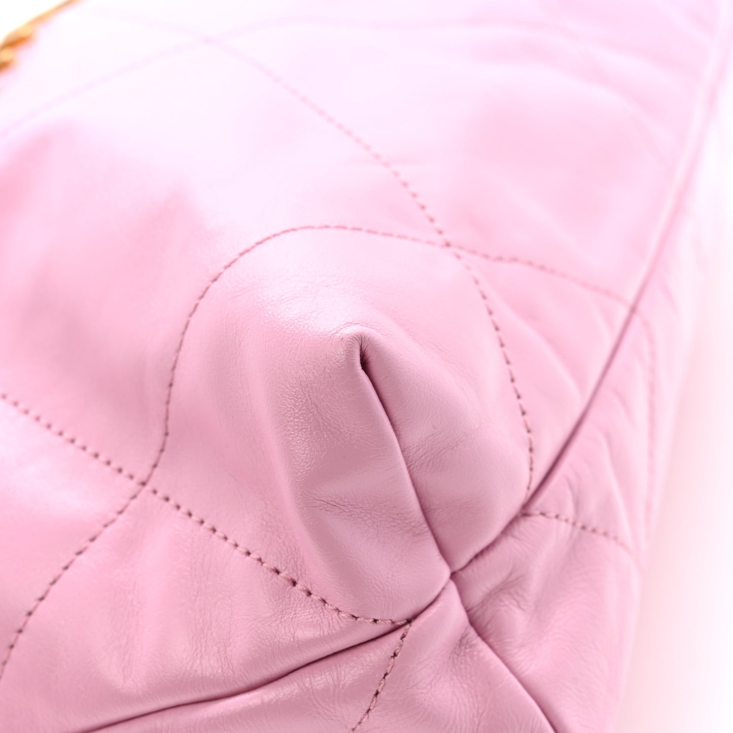Shiny Calfskin Quilted Small Chanel 22 Lilac