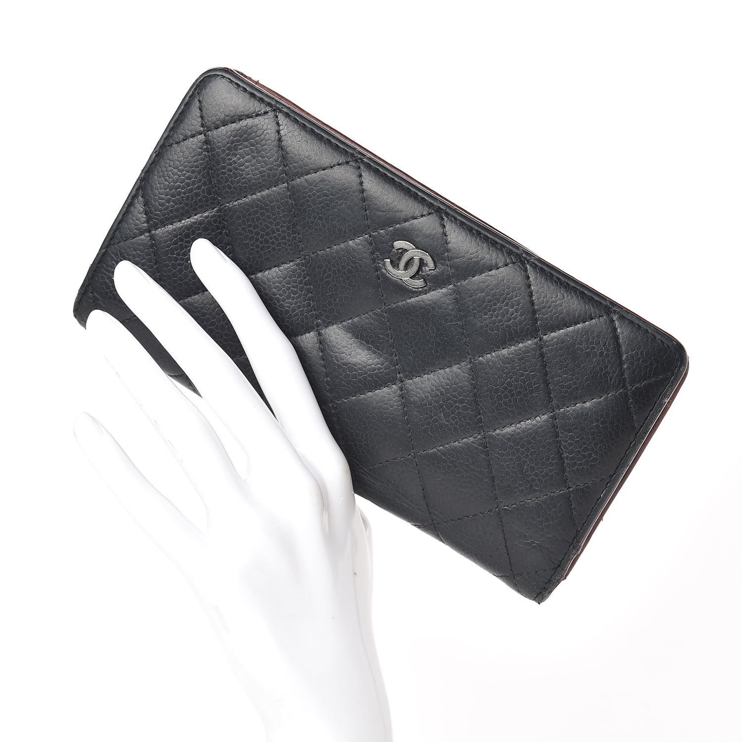 Caviar Quilted Yen Wallet Black