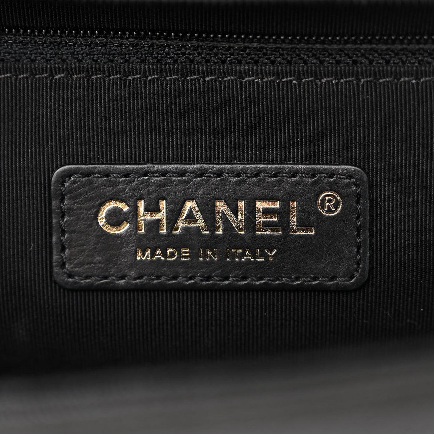 Caviar Chevron Quilted New Medium Boy Flap Black