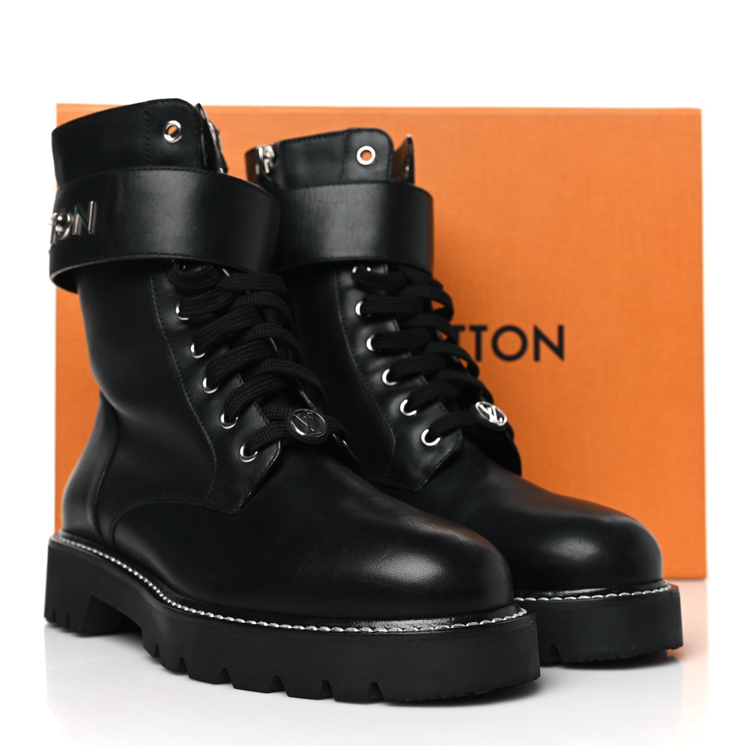 Louis Vuitton Calfskin Territory Flat Ranger Boots 39 Black 9 of 9