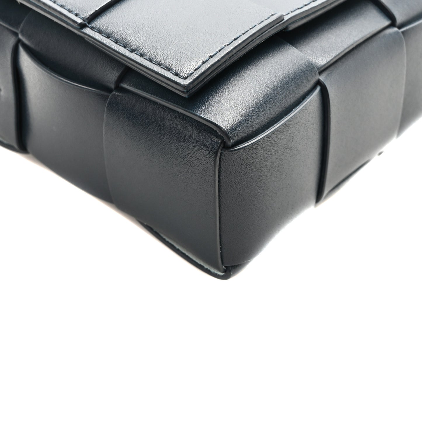 Lambskin Maxi Intreccio Small Cassette Crossbody Bag Ardoise Glacier