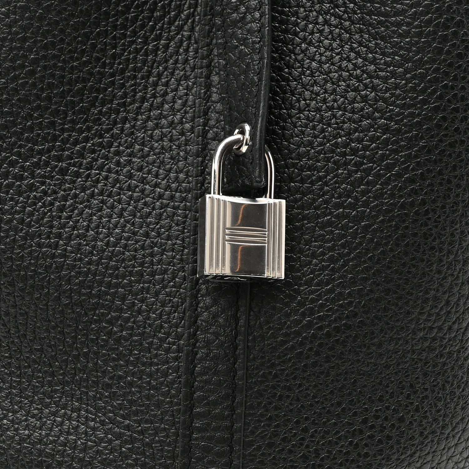 Hermes Taurillon Clemence Picotin Lock 22 MM Black 7 of 9