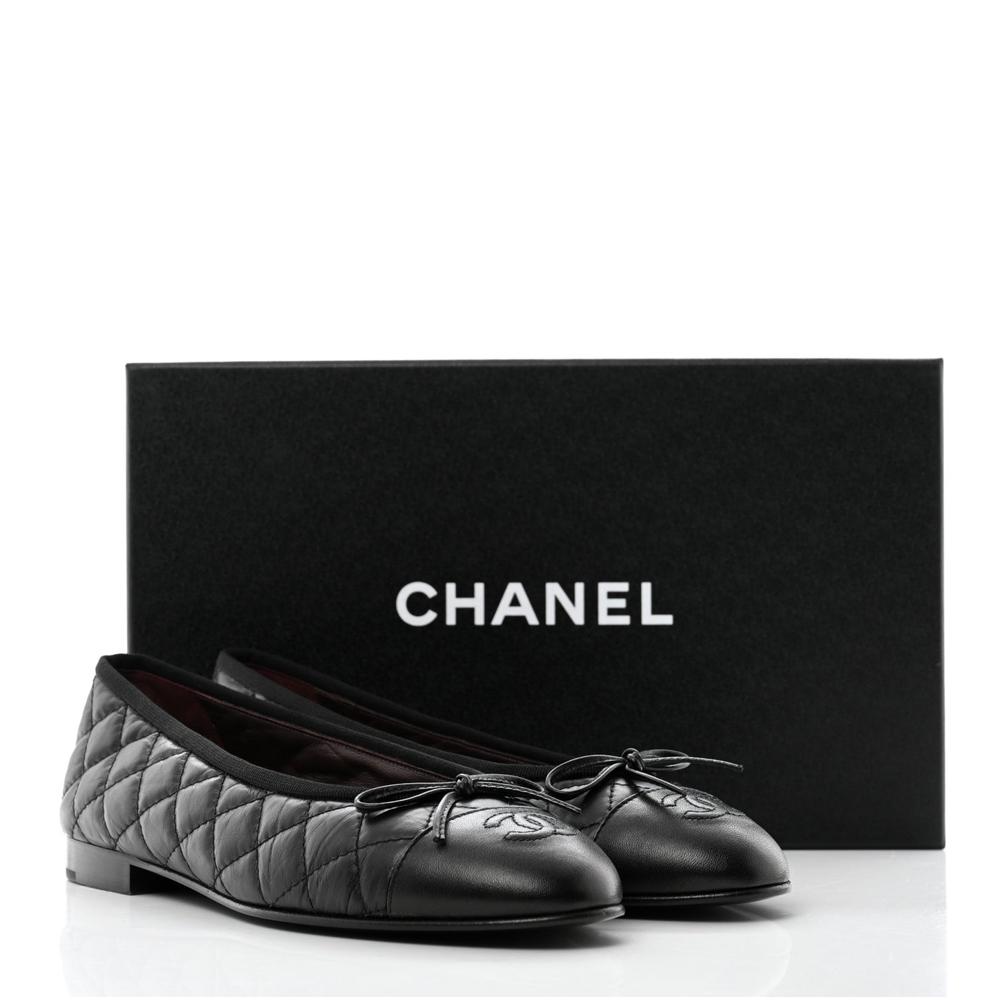 Aged Calfskin Quilted CC Cap Toe Ballerina Flats 38.5 Black