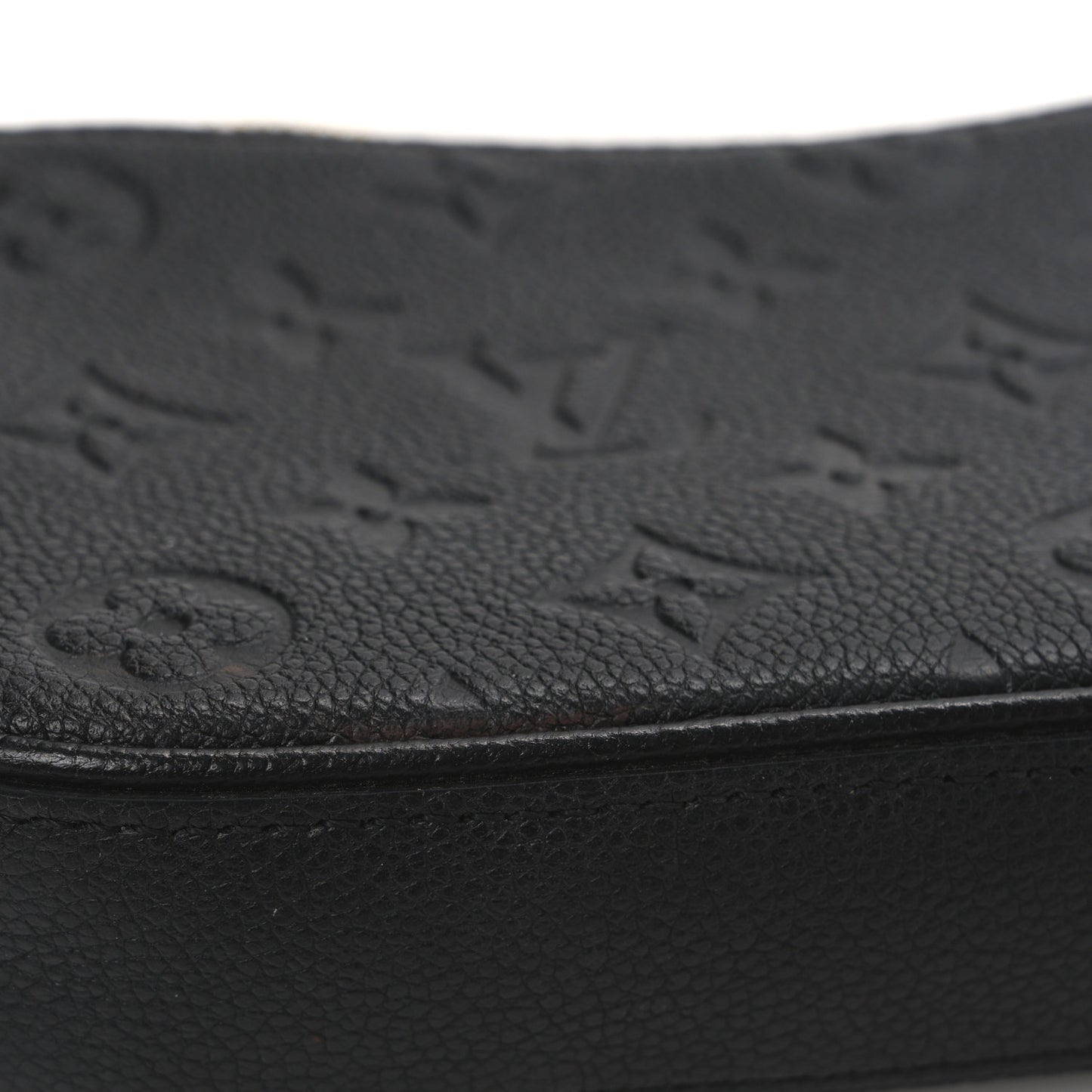 Empreinte Easy Pouch On Strap Black