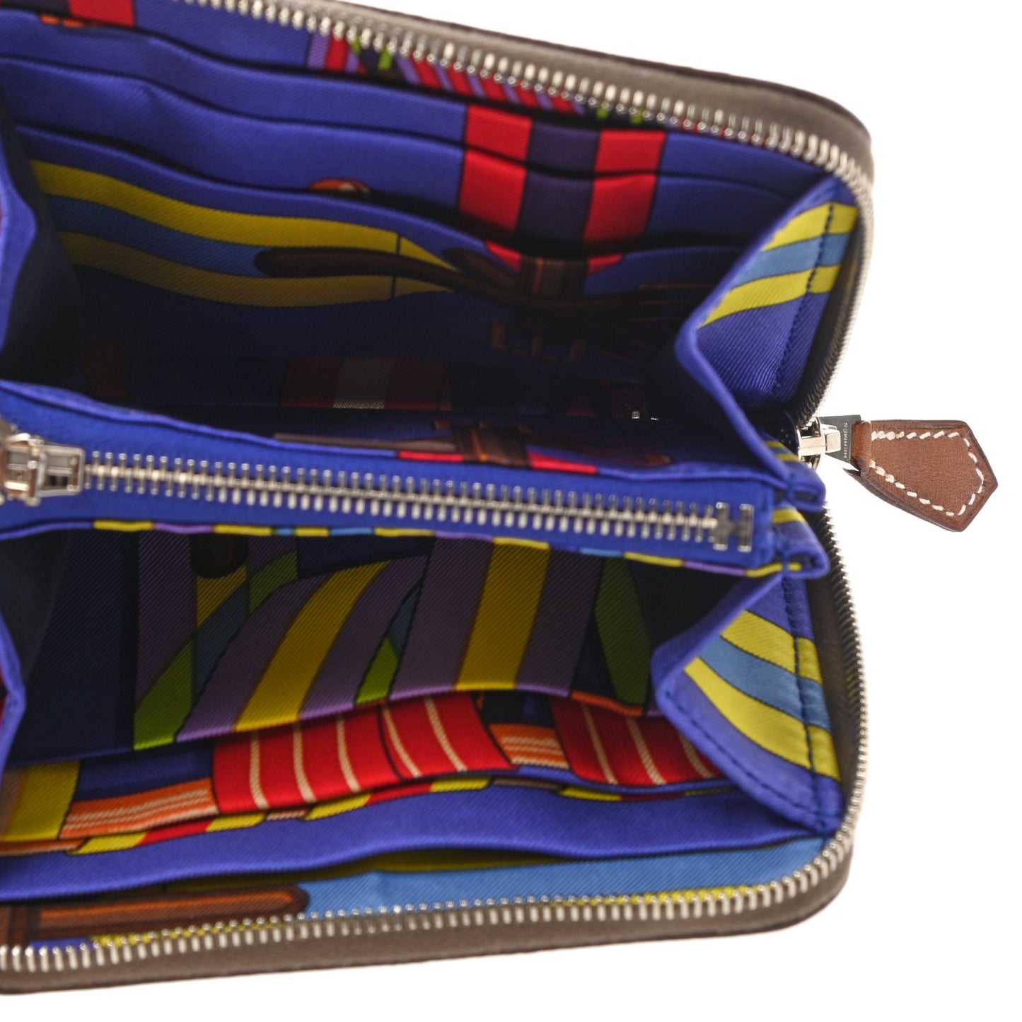 Epsom Silk'in Compact Wallet Etoupe