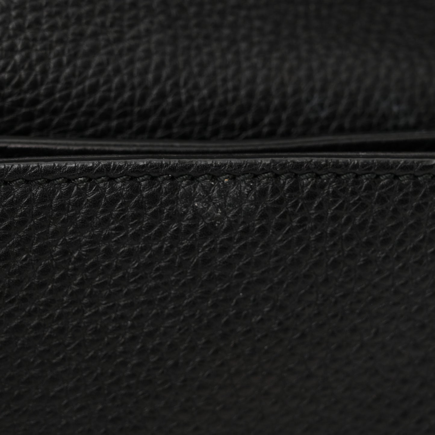 Pebbled Calfskin Medium Soho Flap Crossbody Black