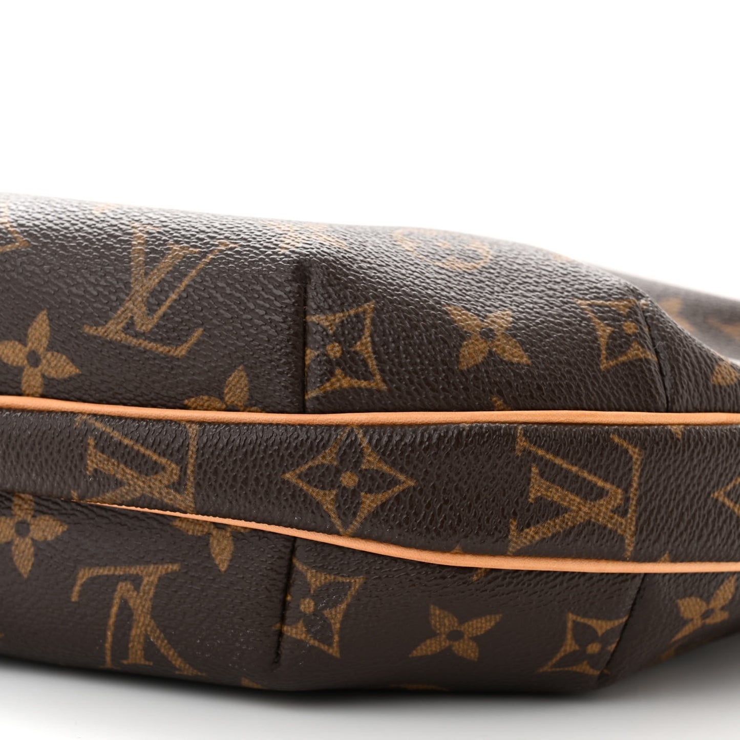Monogram Croissant MM