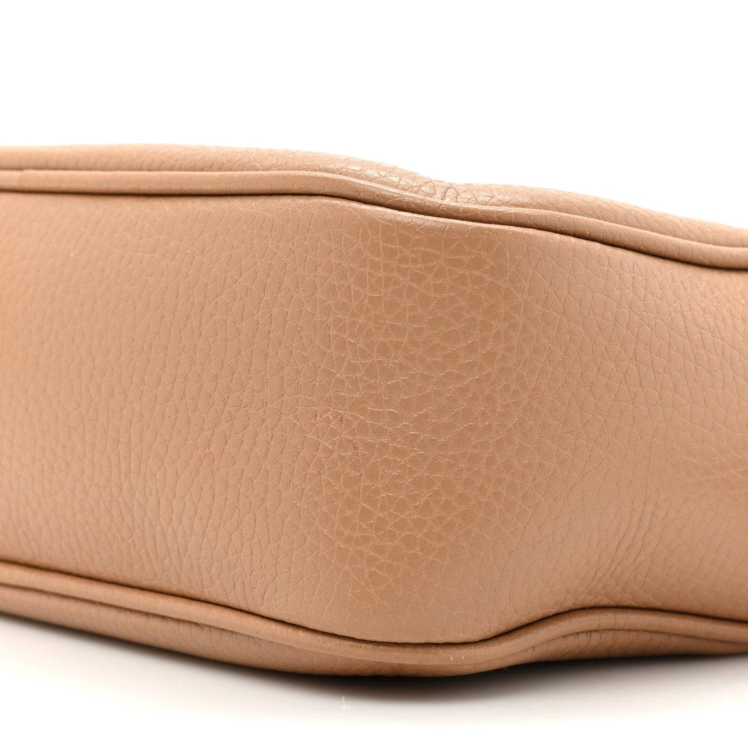 Gucci Pebbled Calfskin Small Soho Disco Bag Camelia 9 of 13