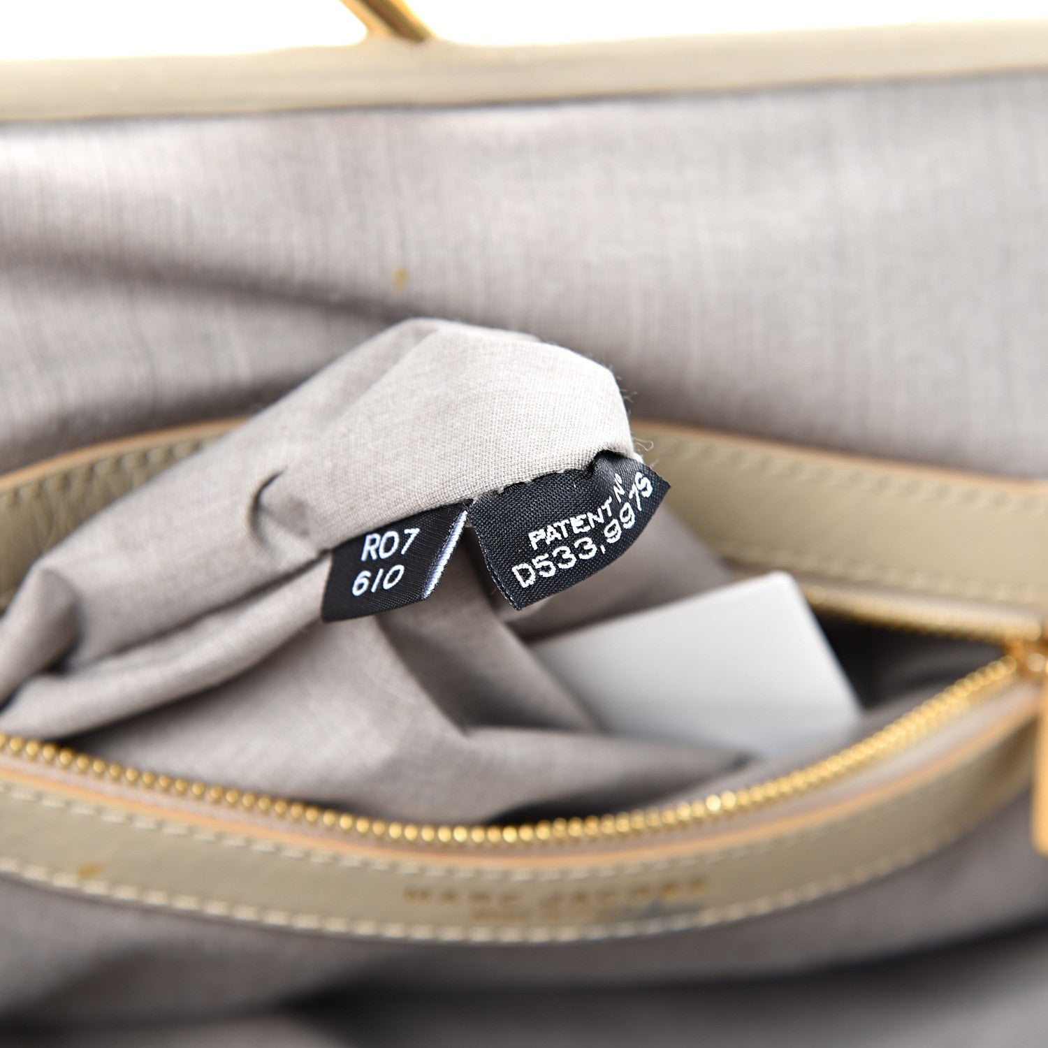Marc Jacobs Calfskin Quilted Stam Light Grey 6 of 17