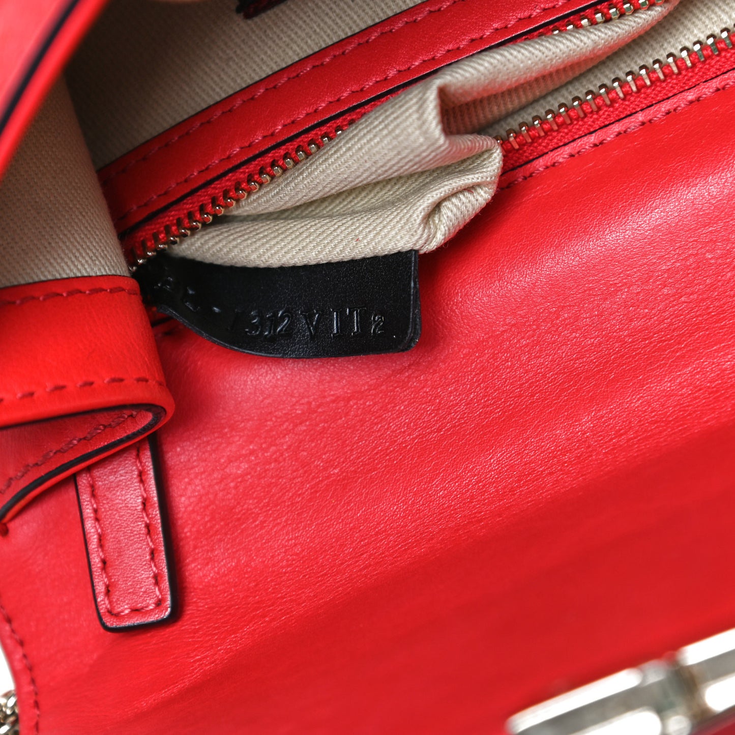 Vitello Small Glam Lock Rockstud Flap Red