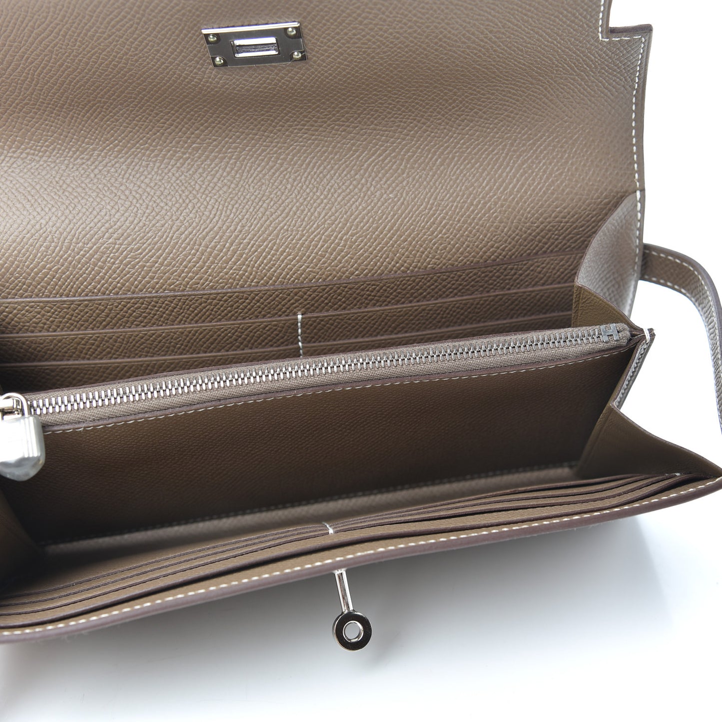 Epsom Kelly Longue Wallet Etoupe