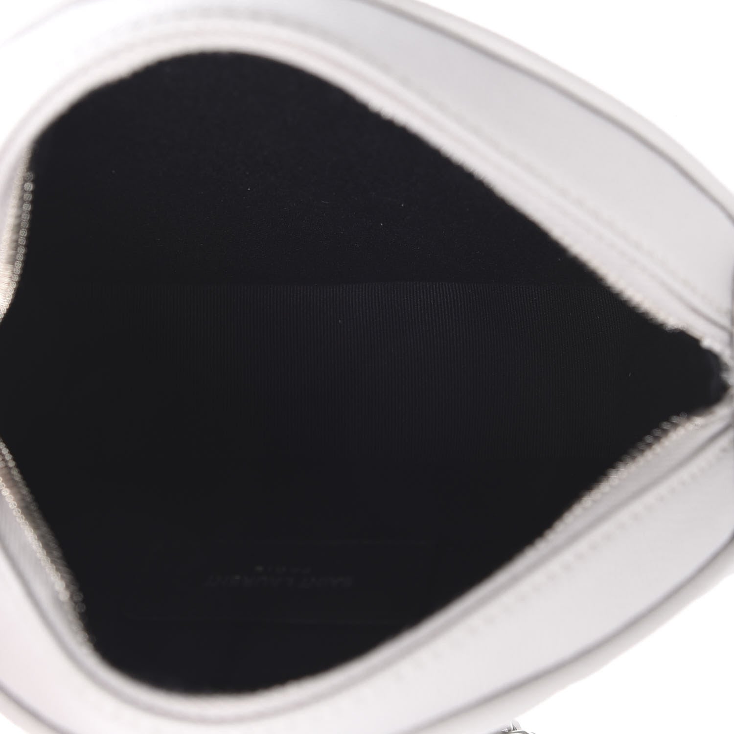 Saint Laurent Grain De Poudre Matelasse Chevron Quilted Round Vinyle Camera Bag Souris 5 of 10