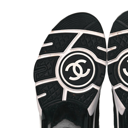 Chanel Fabric Suede Calfskin CC Sneakers 42 White Black 6 of 6