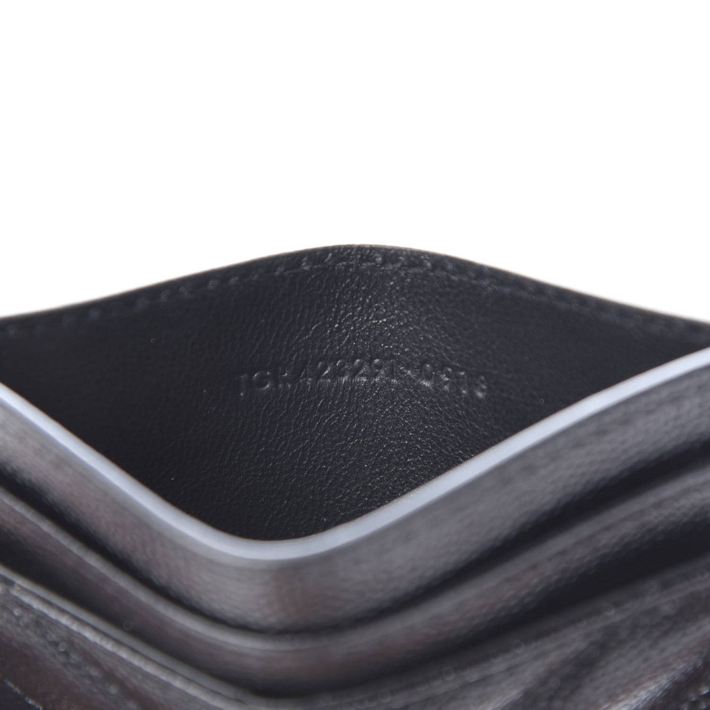 Grain De Poudre Matelasse Chevron Monogram Credit Card Case Black