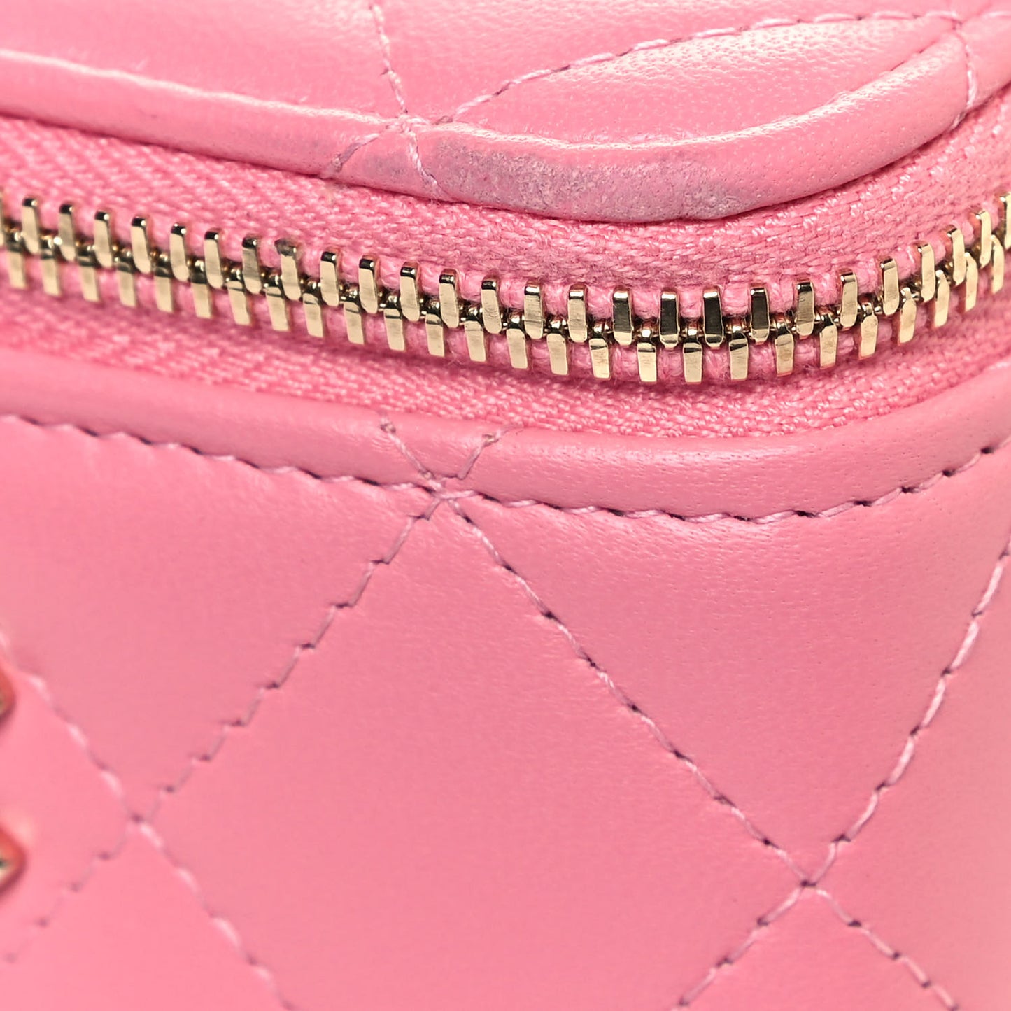 Lambskin Quilted Trendy Mini Vanity Case With Chain Pale Pink