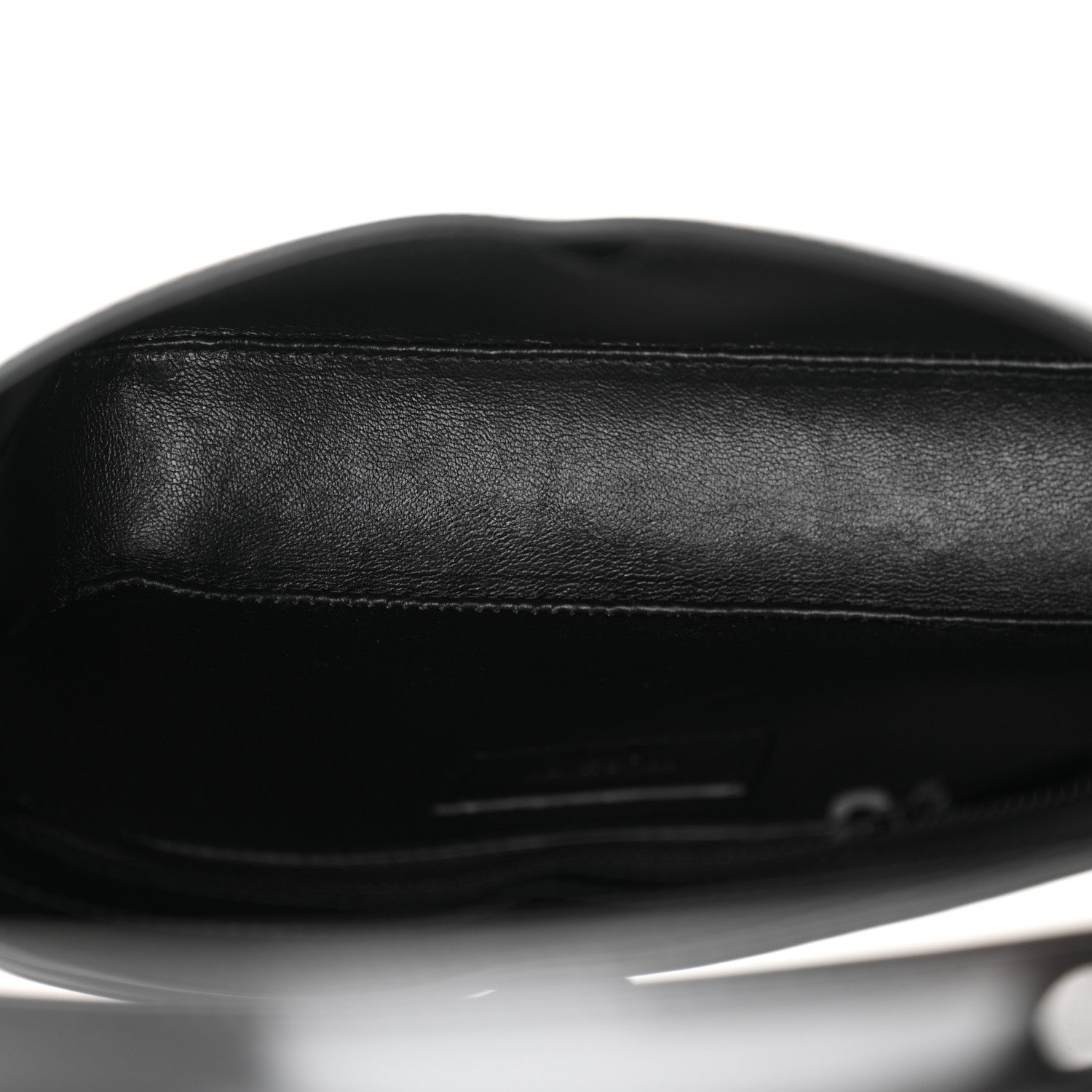 Saint Laurent Patent Le 5 A 7 Monochrome Hobo Black 5 of 12