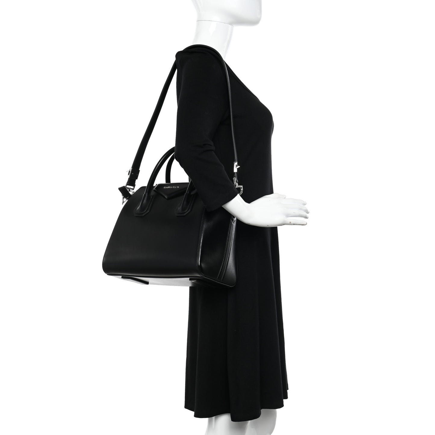 Shiny Lord Calfskin Small Antigona Black
