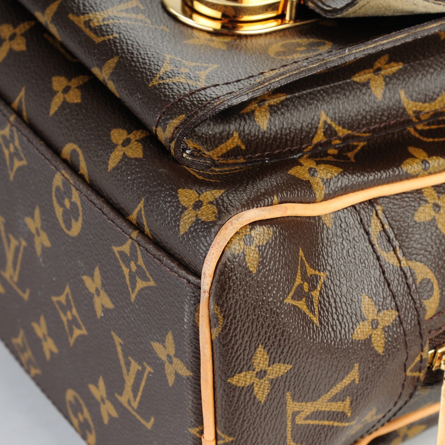 Louis Vuitton Monogram Manhattan GM 9 of 10