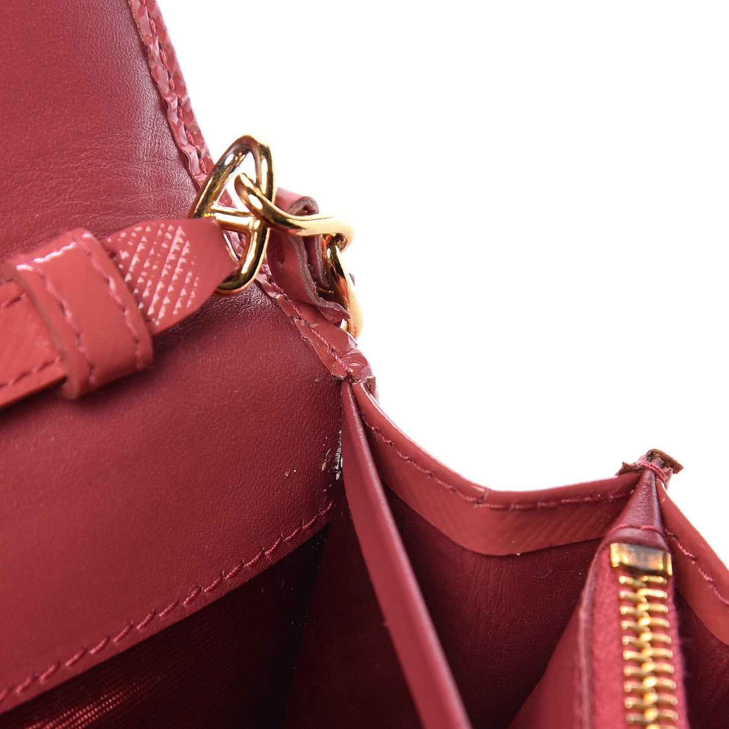 Saffiano Vernice Metal Oro Chain Wallet