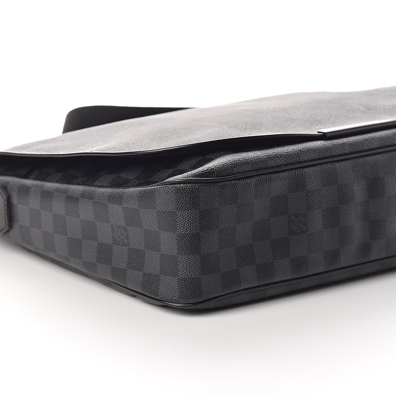 Louis Vuitton Damier Graphite District MM 8 of 9