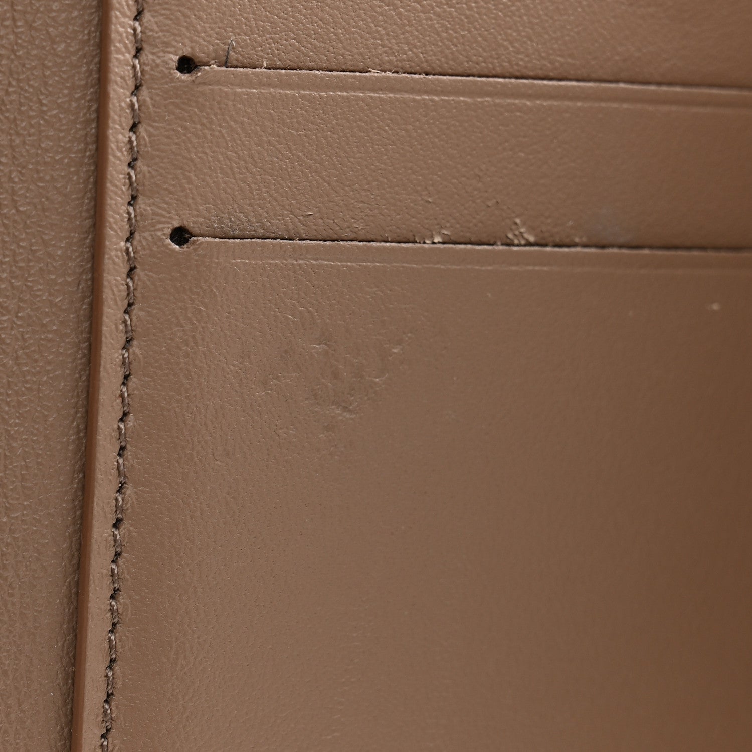 Louis Vuitton Taurillon Capucines Compact Wallet Magnolia 7 of 11