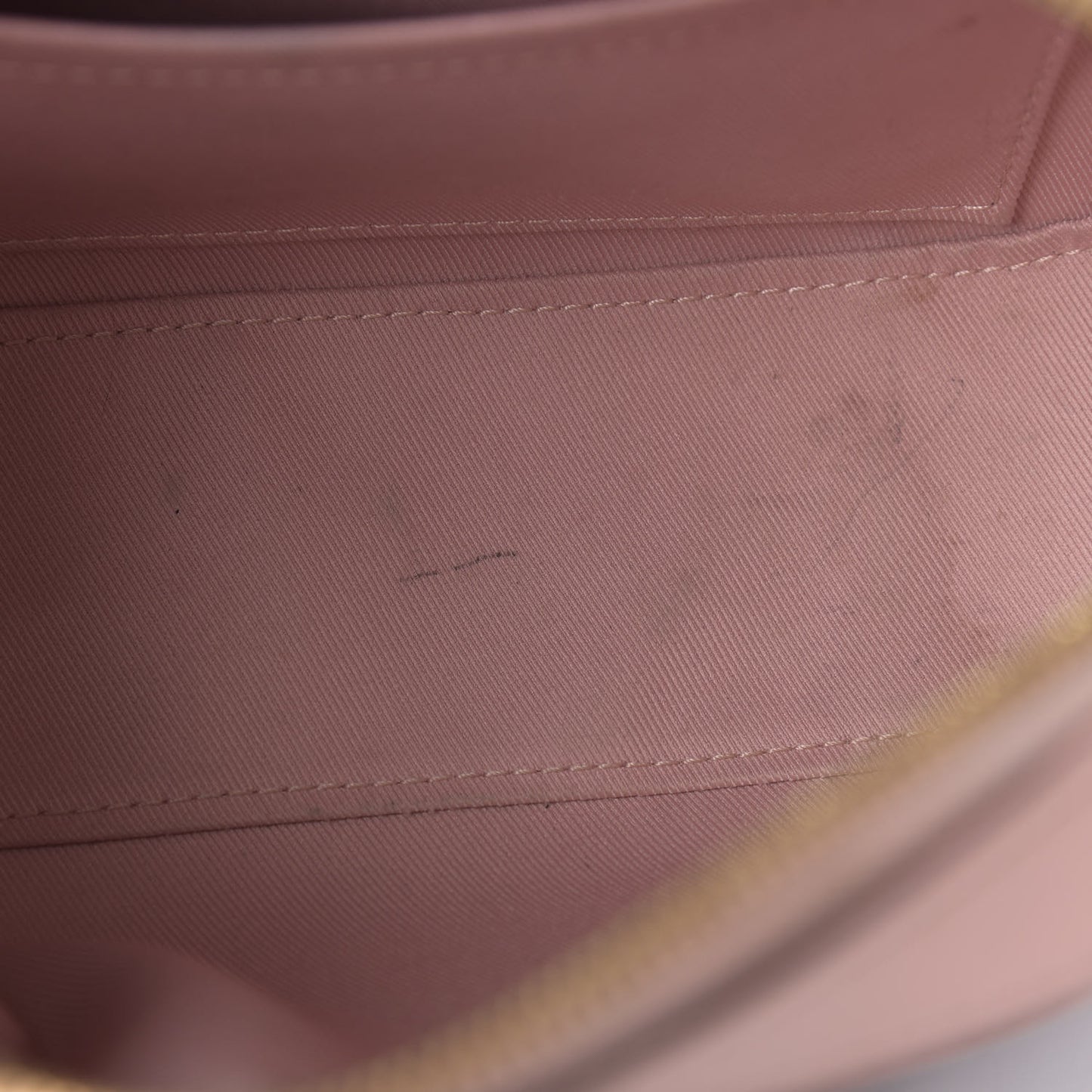 Monogram Saintonge Rose Poudre